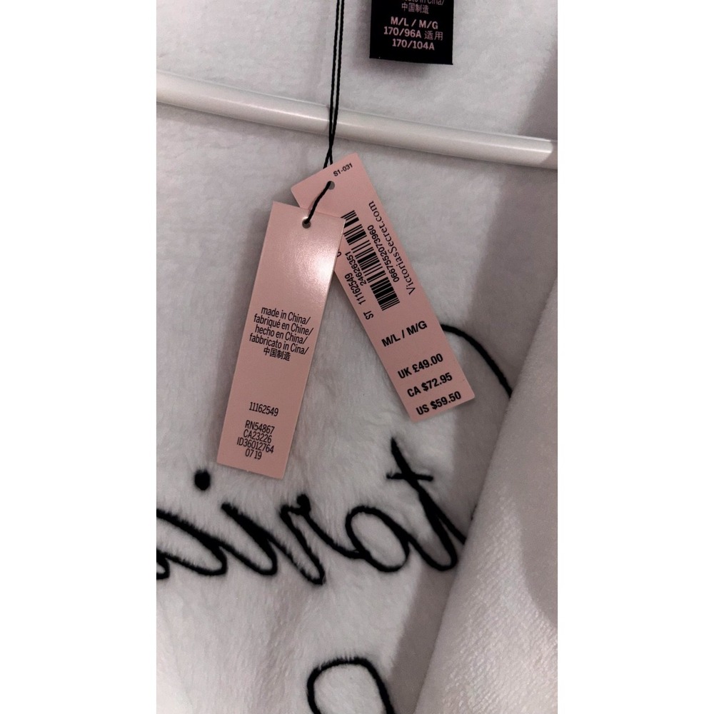 Victoria's Secret Short Cozy Plush Robe Women M/L White Shawl Collar Embroidered - Picture 5 of 7